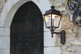 Place des Vosges 01.03. Évolution | Wandleuchte – moderne Außenlaterne mit Ausladung von Roger Pradier